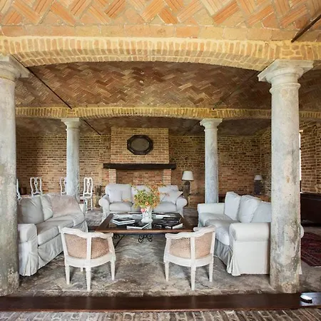 别墅 Tabiano Castello Sleeps 17 With Pool Air Con And Wifi Tabiano Terme