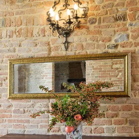 Tabiano Castello Sleeps 17 With Pool Air Con And Wifi Tabiano Terme
