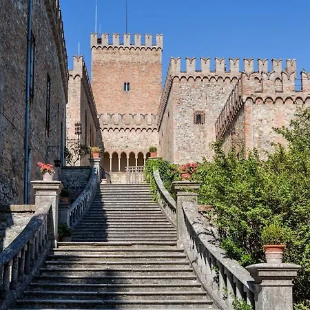 Tabiano Castello Sleeps 17 With Pool Air Con And Wifi 别墅