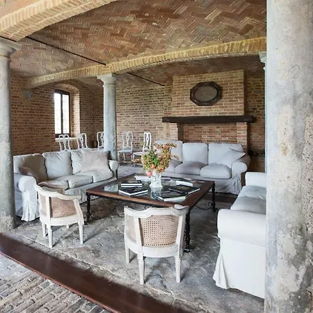Tabiano Castello Sleeps 17 With Pool Air Con And Wifi 别墅