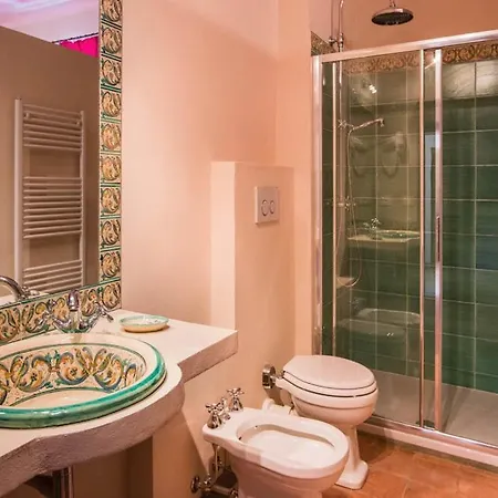 Tabiano Castello Sleeps 17 With Pool Air Con And Wifi Tabiano Terme