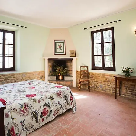 Tabiano Castello Sleeps 17 With Pool Air Con And Wifi 别墅