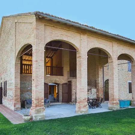 Tabiano Castello Sleeps 17 With Pool Air Con And Wifi 别墅