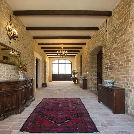 Tabiano Castello Sleeps 17 With Pool Air Con And Wifi *