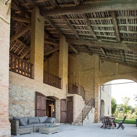 Tabiano Castello Sleeps 17 With Pool Air Con And Wifi * Tabiano Terme
