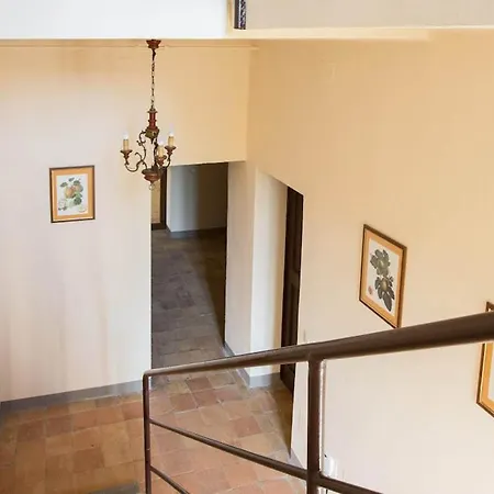 Tabiano Castello Sleeps 17 With Pool Air Con And Wifi 别墅